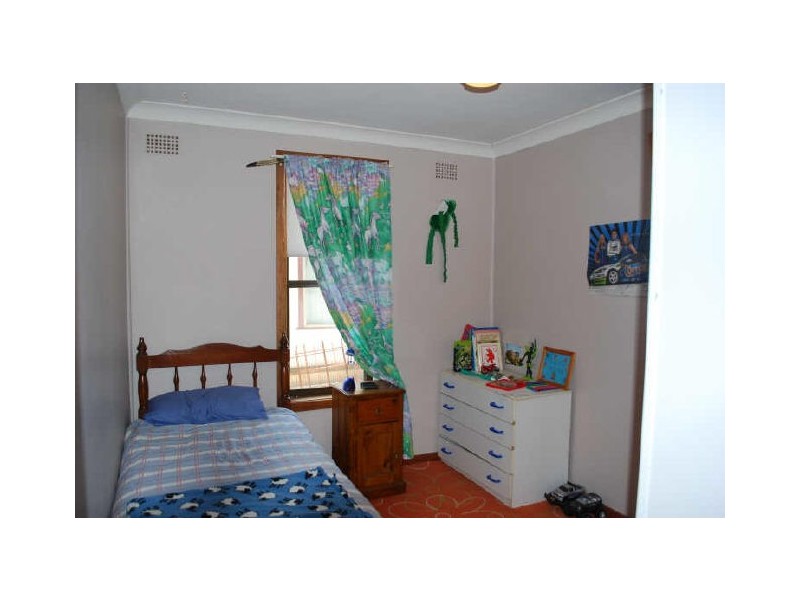 9 Karingal Avenue, Koonawarra NSW 2530