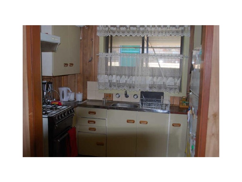 9 Karingal Avenue, Koonawarra NSW 2530