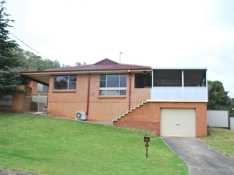 5 Swain Crescent, Dapto NSW 2530