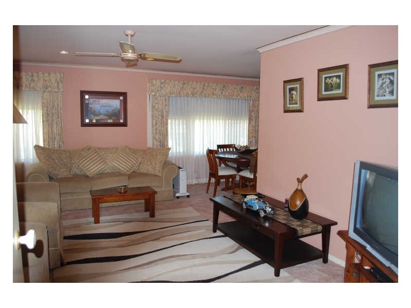 18 Coachwood Drive, Farmborough Heights NSW 2526