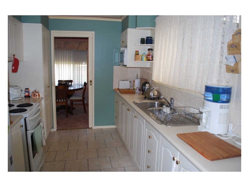 18 Coachwood Drive, Farmborough Heights NSW 2526