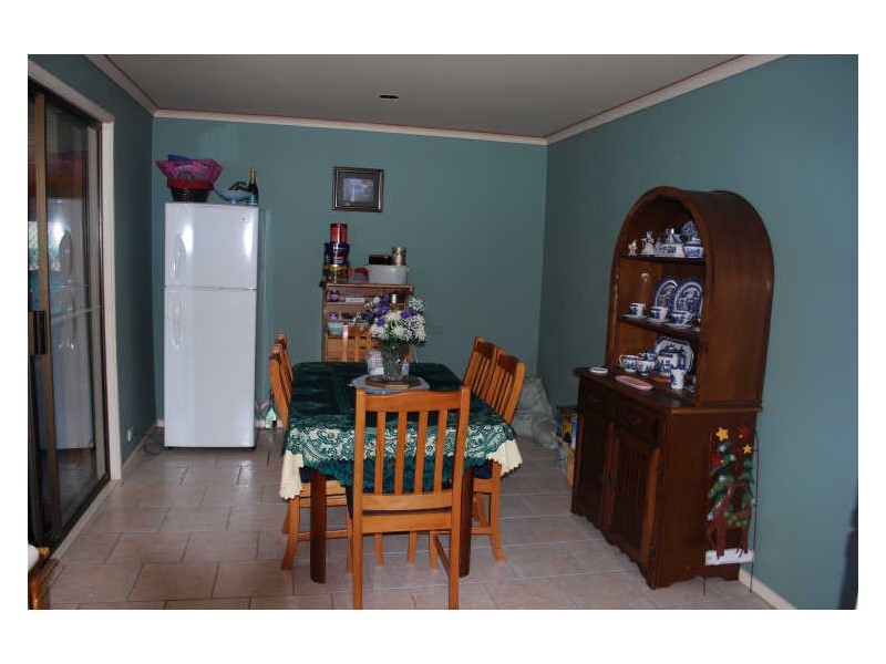 18 Coachwood Drive, Farmborough Heights NSW 2526