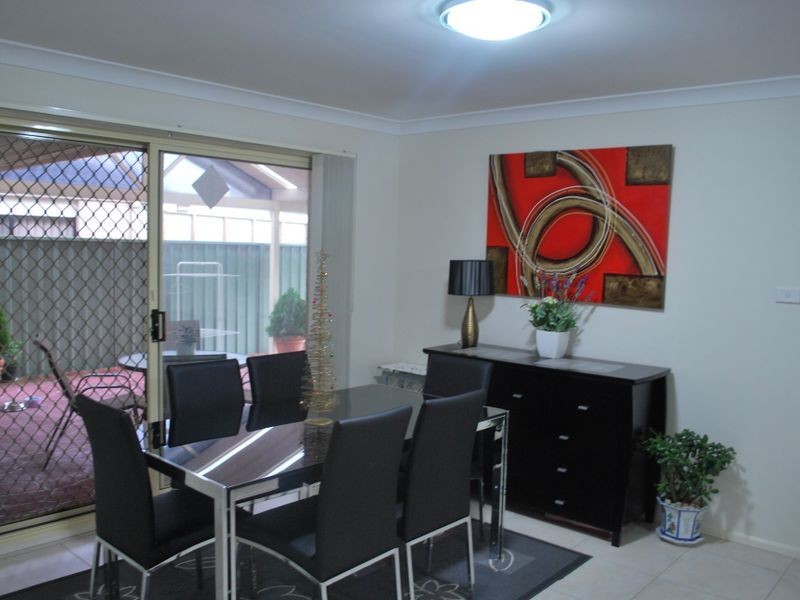 31 Timms Place, Horsley NSW 2530