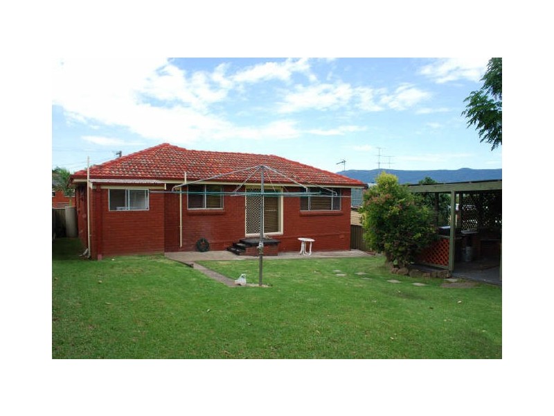 16 Tarana Avenue, Kanahooka NSW 2530