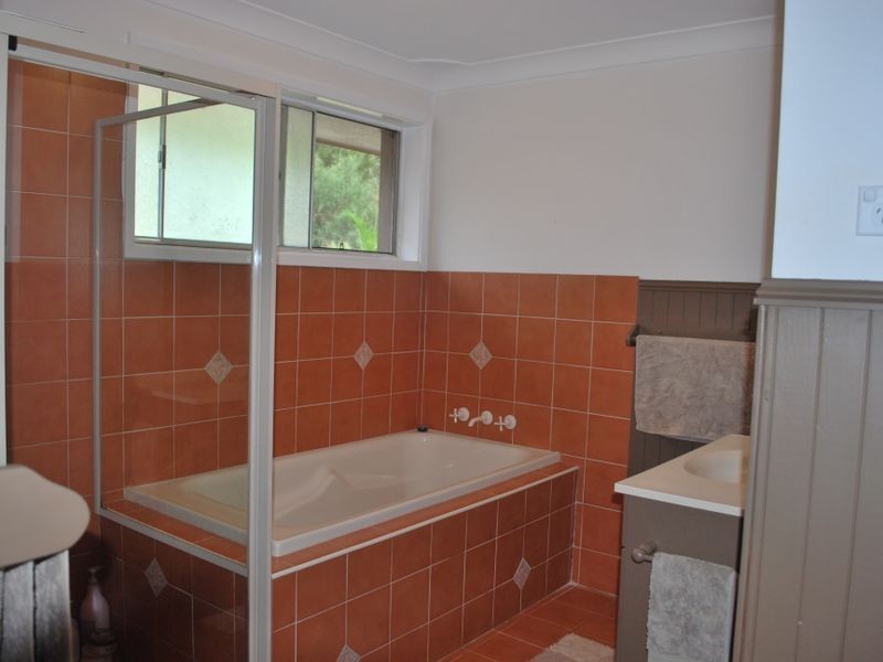 4 Swain Crescent, Dapto NSW 2530