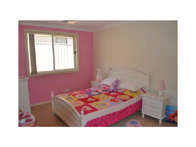 35 Mortlock Drive, Albion Park NSW 2527