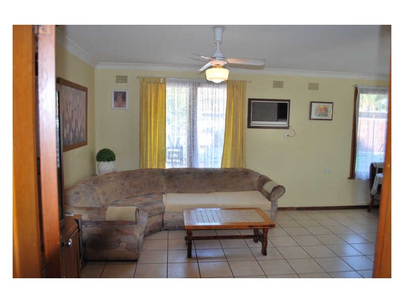 2 Kimbarra Crescent, Koonawarra NSW 2530