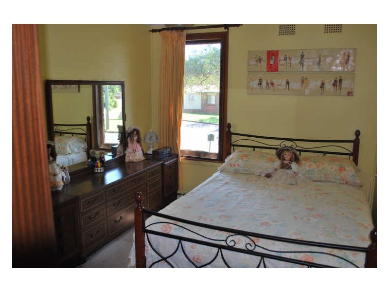 2 Kimbarra Crescent, Koonawarra NSW 2530