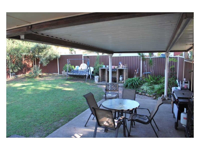 2 Kimbarra Crescent, Koonawarra NSW 2530