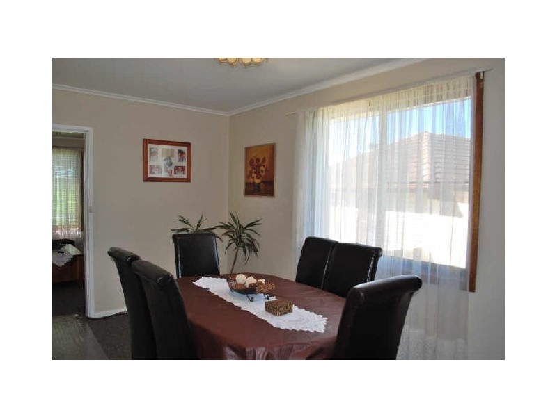 3 Elouera Street, Lake Illawarra NSW 2528