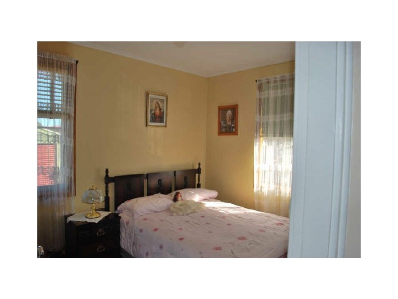 3 Elouera Street, Lake Illawarra NSW 2528