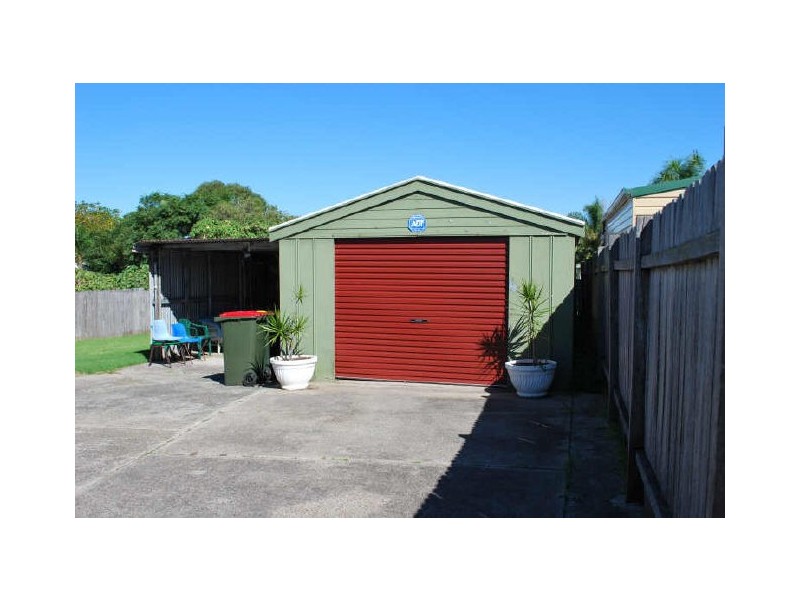 3 Elouera Street, Lake Illawarra NSW 2528