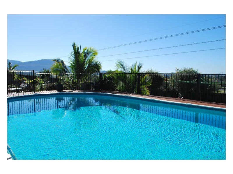 6 Mundoonen Crescent, Horsley NSW 2530