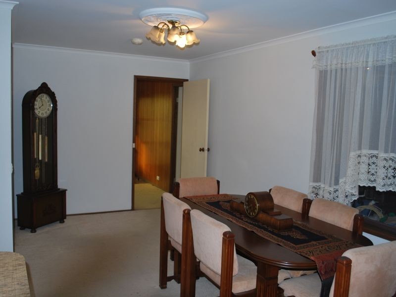 47 Windsor Crescent, Brownsville NSW 2530