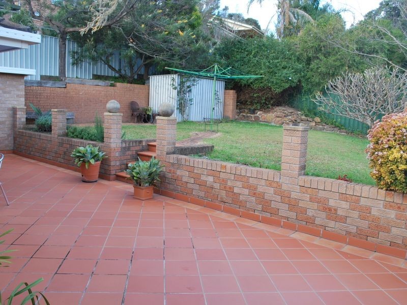 2 Coronet Place, Dapto NSW 2530