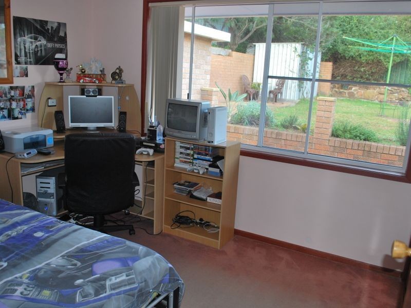 2 Coronet Place, Dapto NSW 2530