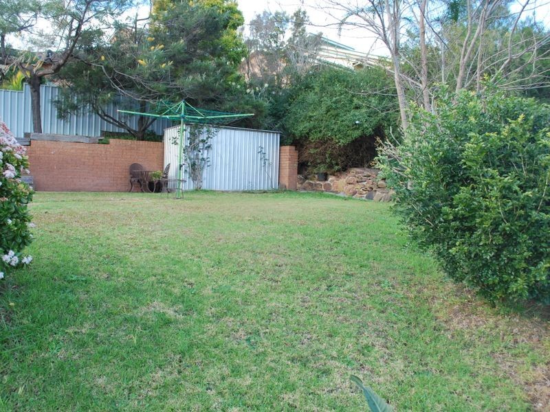2 Coronet Place, Dapto NSW 2530