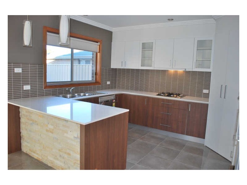 1/22 Lodden Circuit, Albion Park NSW 2527