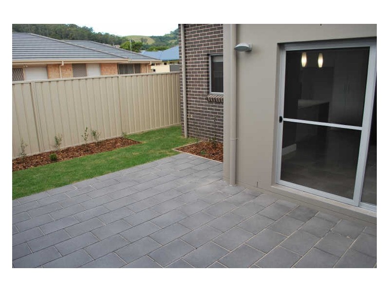 1/22 Lodden Circuit, Albion Park NSW 2527