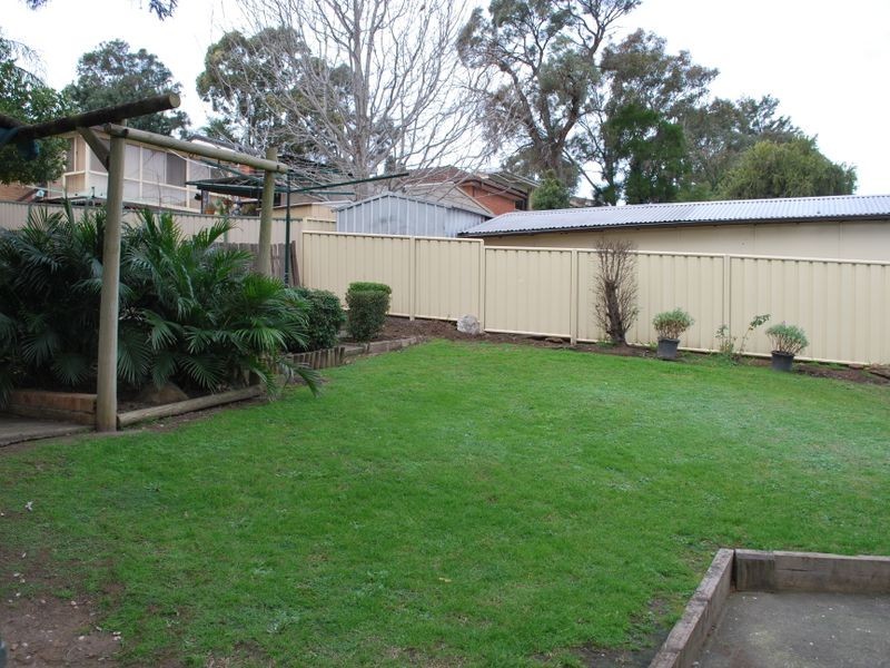 16 Deeson Place, Dapto NSW 2530