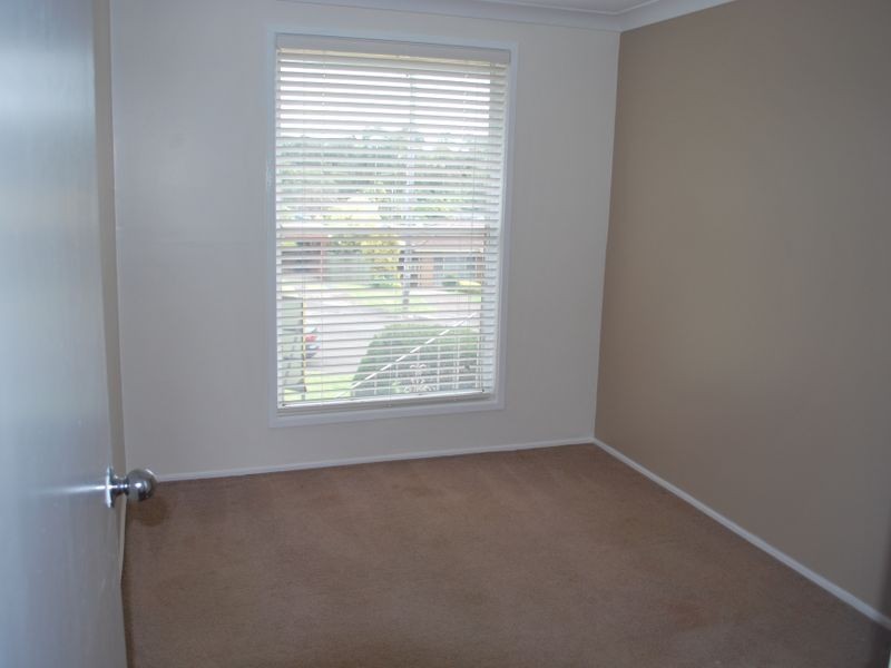 16 Deeson Place, Dapto NSW 2530