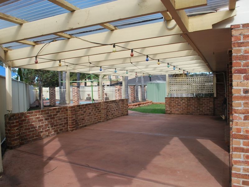 3 Luke Place, Horsley NSW 2530