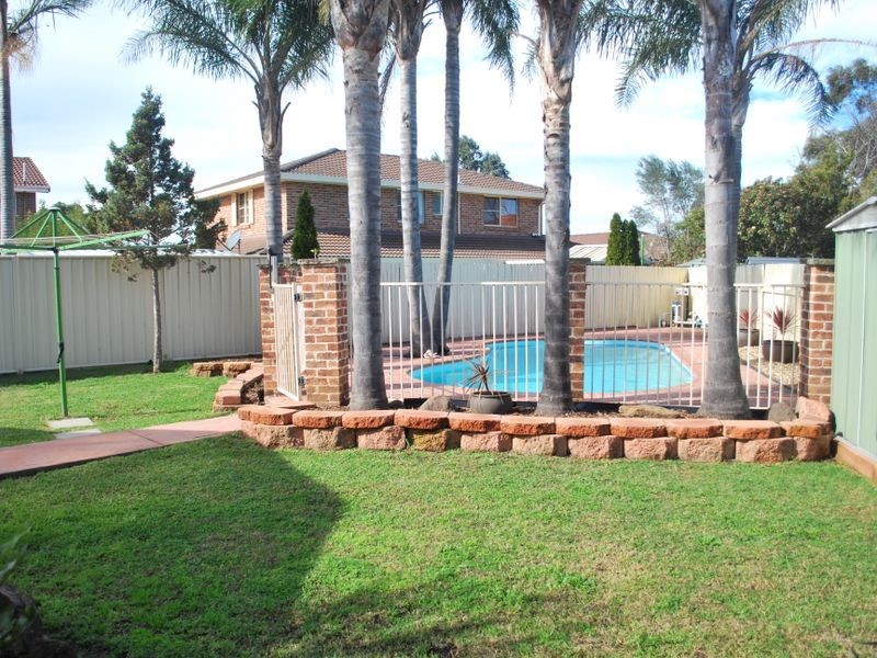 3 Luke Place, Horsley NSW 2530