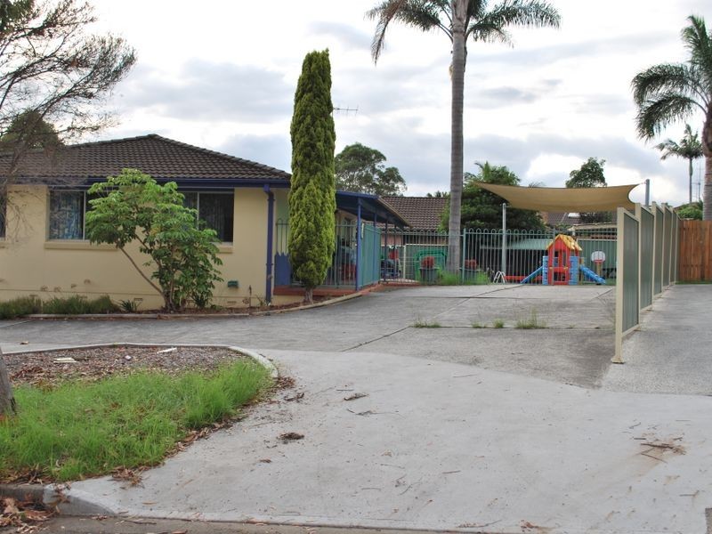 1 Ferntree Place, Barrack Heights NSW 2528