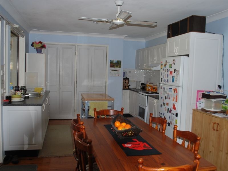 35 Tongarra Road, Albion Park Rail NSW 2527