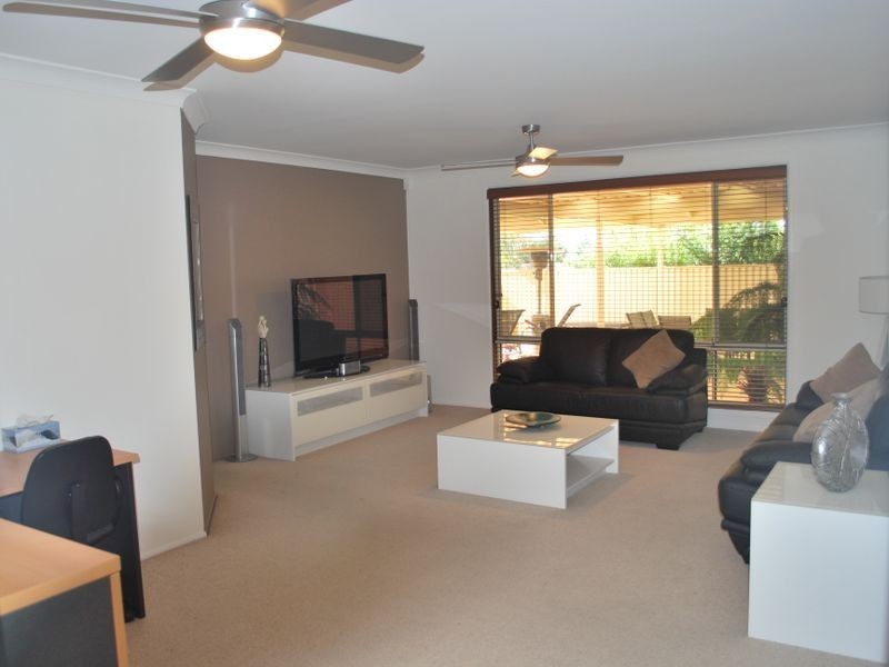 4 Goodman Place, Horsley NSW 2530