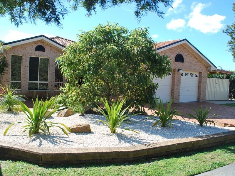 4 Goodman Place, Horsley NSW 2530