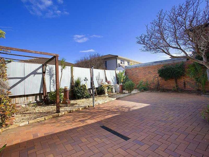 64 Scenic Crescent, Albion Park NSW 2527