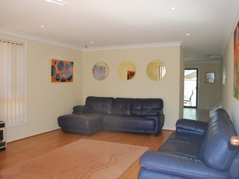 2 Clermont Crescent, Albion Park NSW 2527