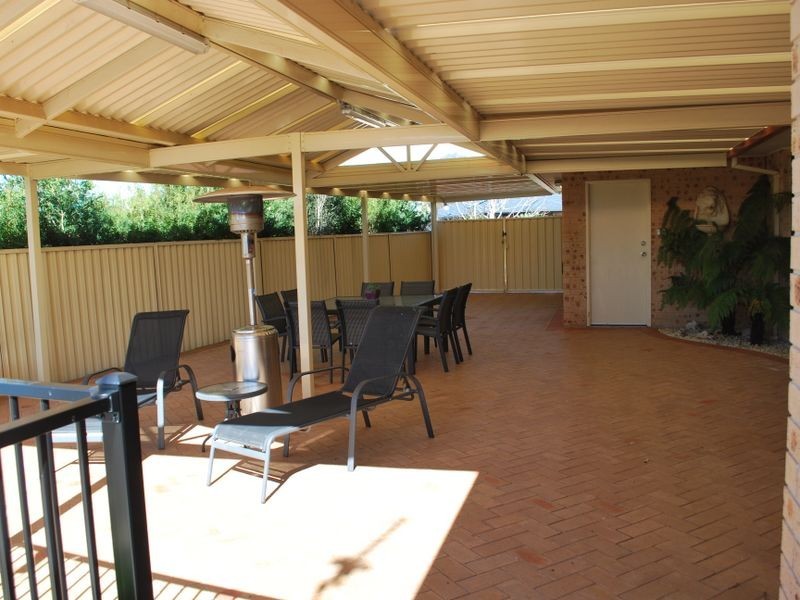 4 Goodman Place, Horsley NSW 2530