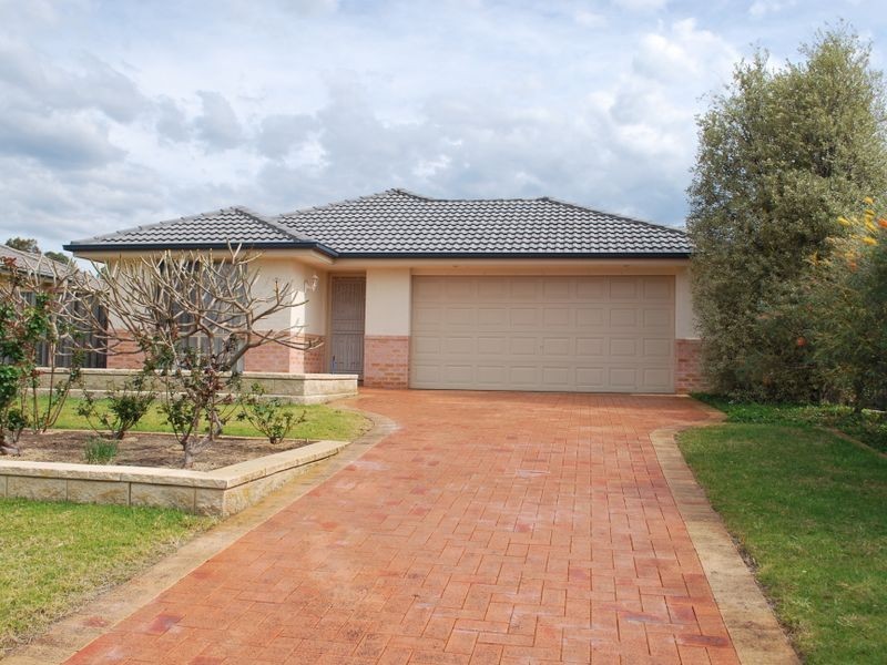 32 Glenlee Drive, Horsley NSW 2530