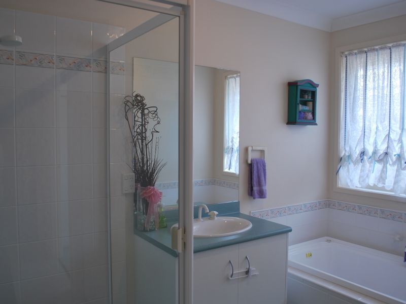 32 Glenlee Drive, Horsley NSW 2530