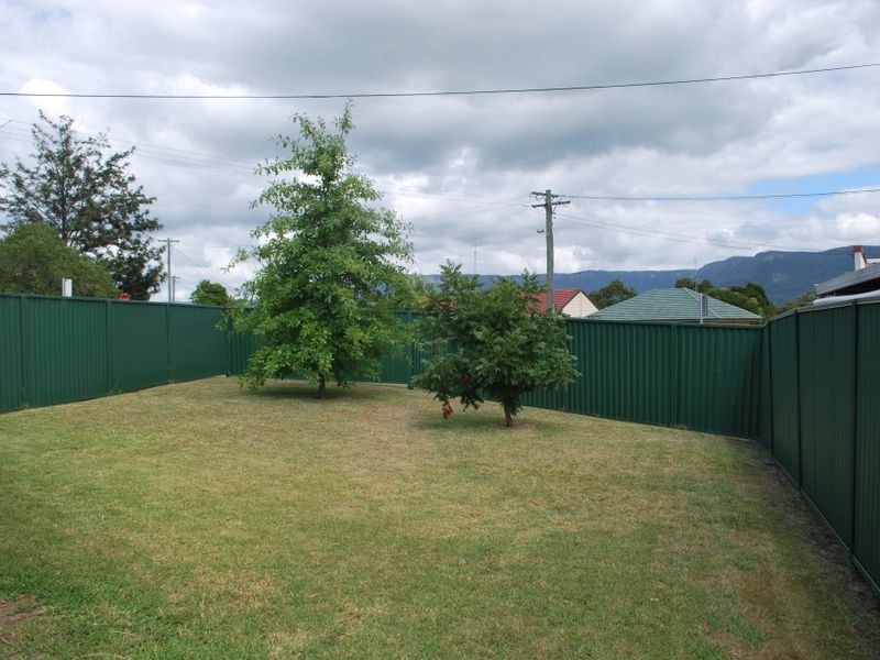 3 Kent Road, Dapto NSW 2530