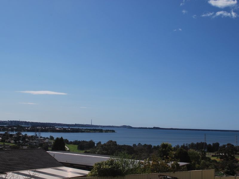 112 Wyndarra Way, Koonawarra NSW 2530