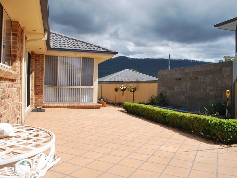 4 Weston Place, Horsley NSW 2530