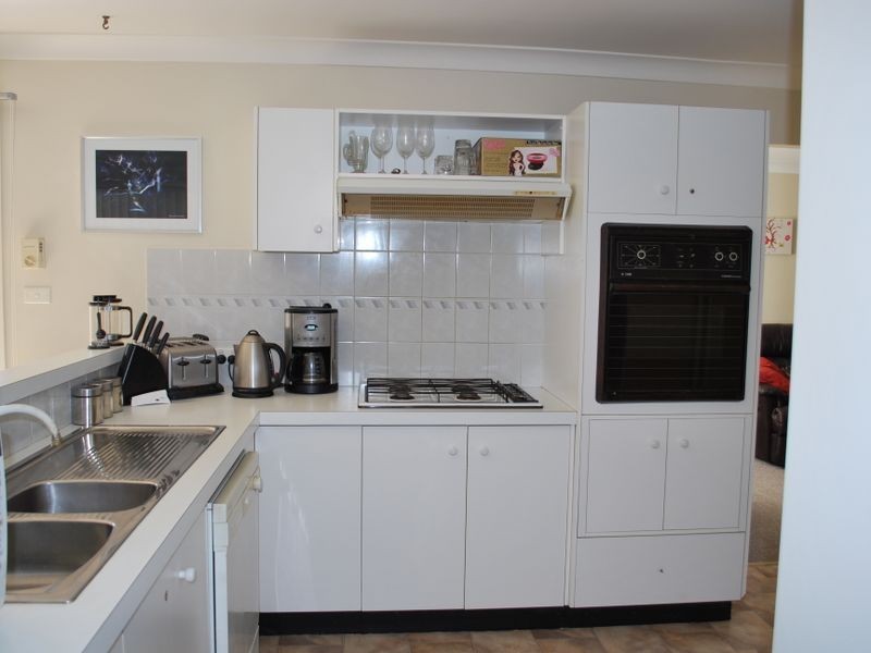 20 Golden Grove, Albion Park NSW 2527