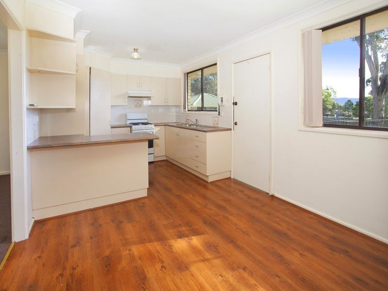 34 Oak Street, Albion Park Rail NSW 2527