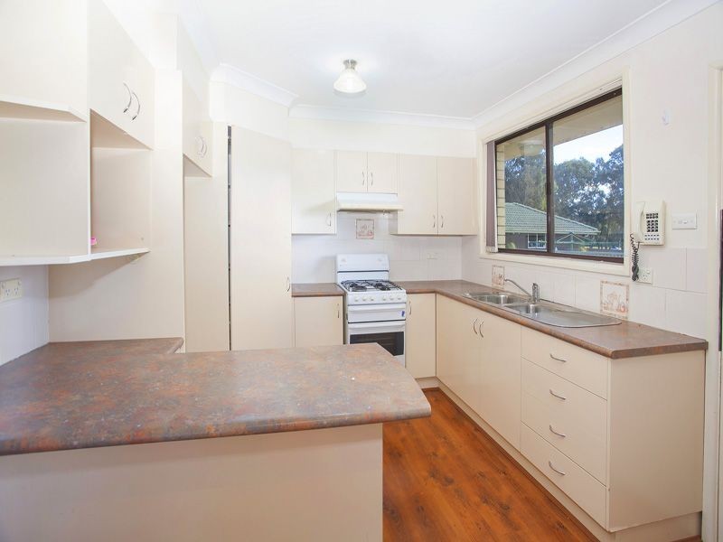 34 Oak Street, Albion Park Rail NSW 2527