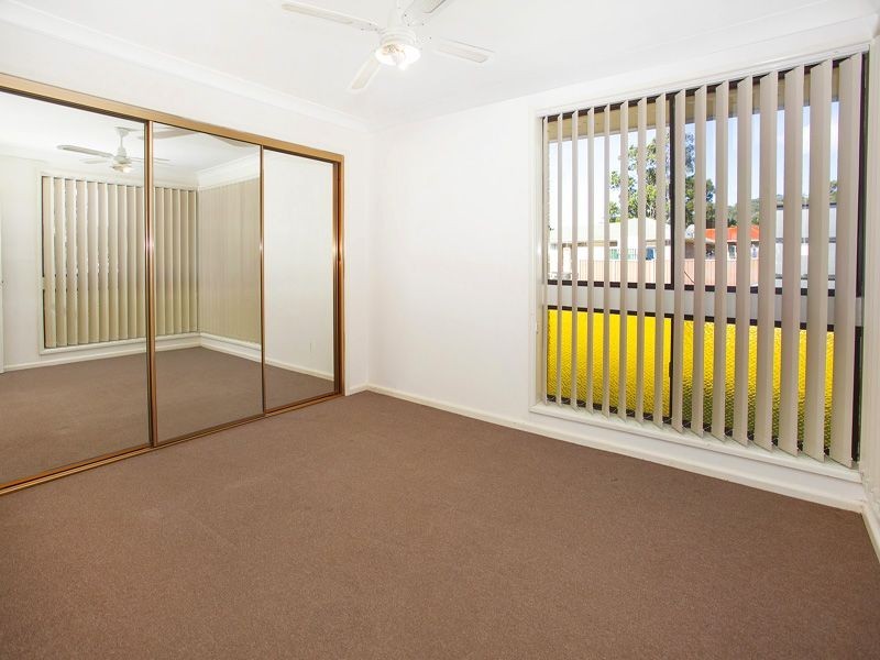 34 Oak Street, Albion Park Rail NSW 2527