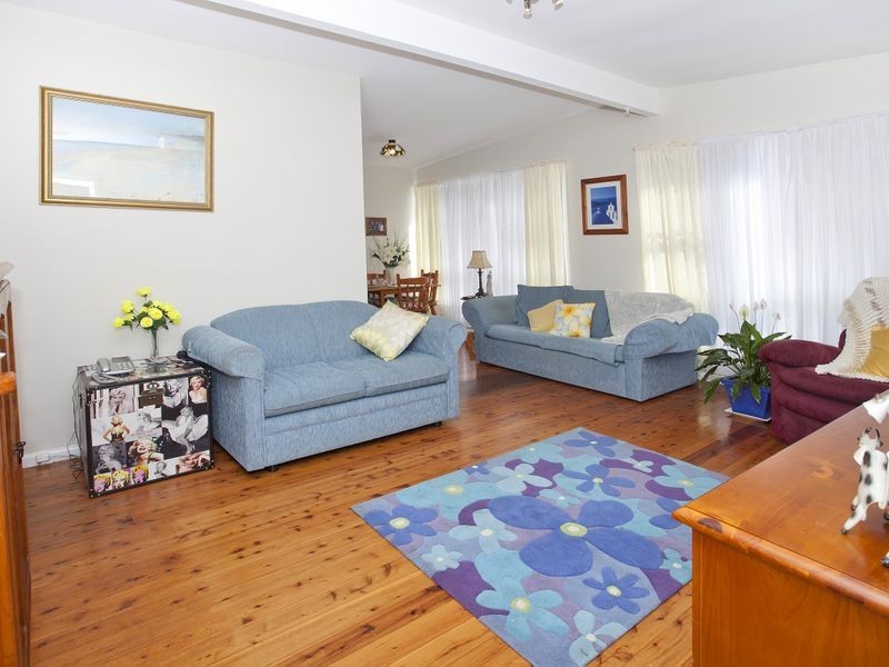 100 Laver Road, Dapto NSW 2530