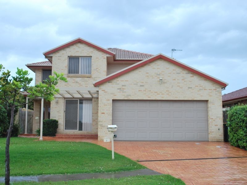 1 Eucumbene Avenue, Flinders NSW 2529