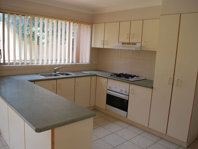 1 Eucumbene Avenue, Flinders NSW 2529