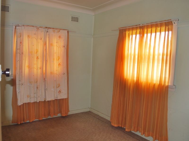 1 Western Avenue, Dapto NSW 2530