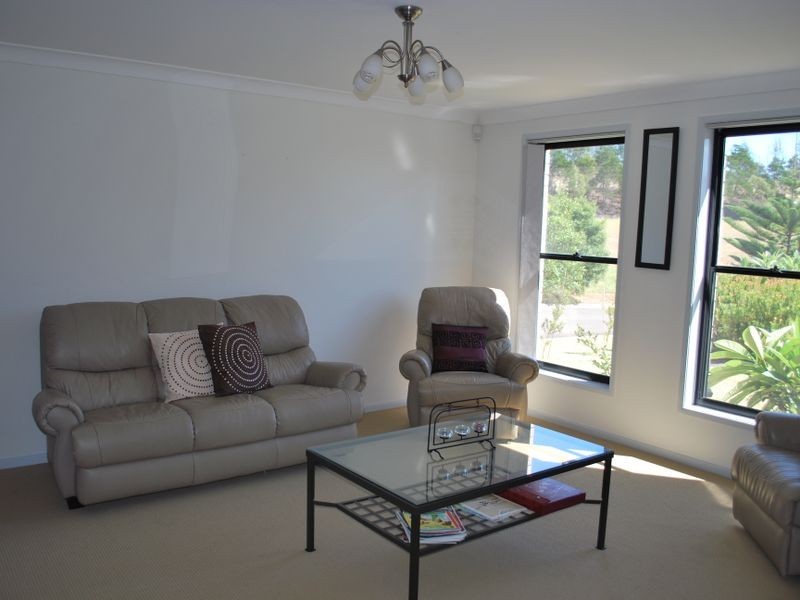 1 Creole Place, Haywards Bay NSW 2530