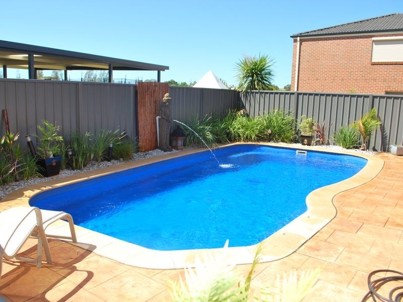 1 Creole Place, Haywards Bay NSW 2530