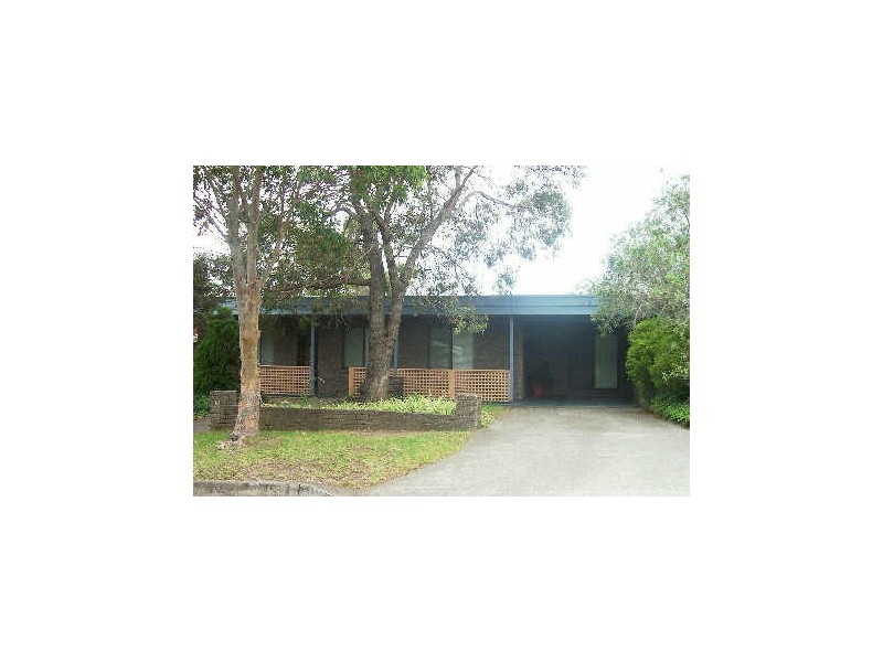 11 Lobelia Street, Albion Park Rail NSW 2527